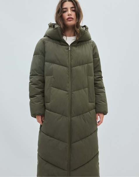 Stradivarius Basic wattierter Mantel in Khaki - view 1