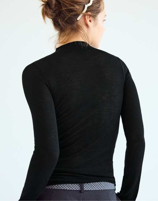 Stradivarius Basic wool and silk funnel-neck jumper in black, 3 of 7