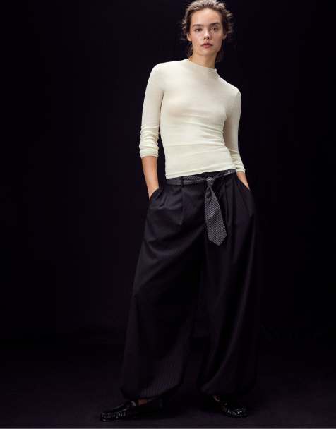 Stradivarius Basic wool and silk funnel-neck jumper in vanilla - view 1
