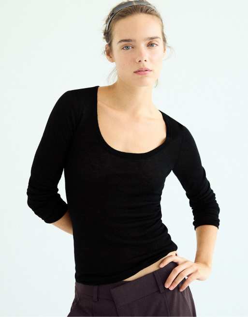 Stradivarius Basic wool and silk round neck jumper in black, 2 of 7