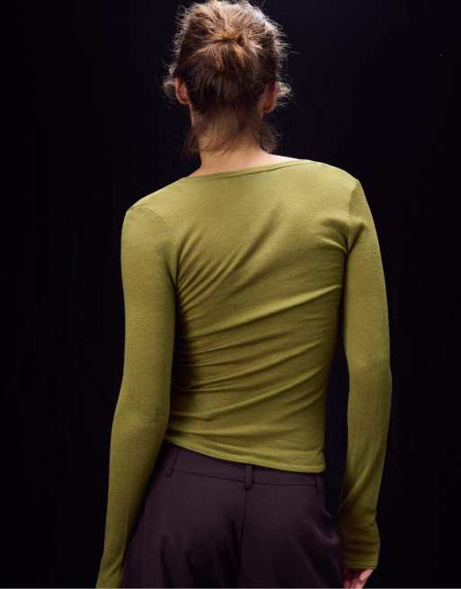 Stradivarius Basic wool and silk round neck jumper in olive green, 3 of 7