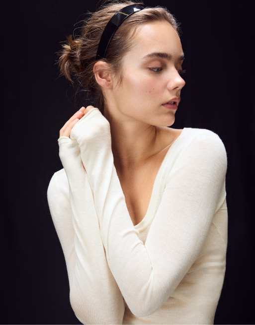 Stradivarius Basic wool and silk round neck jumper in vanilla, 5 of 7