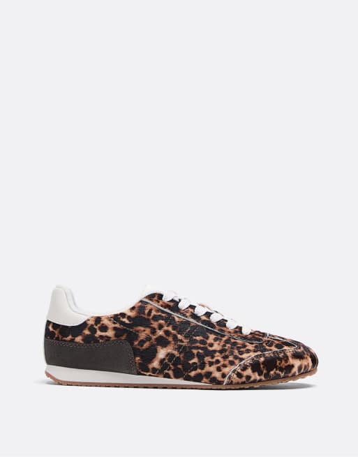 Stradivarius - Baskets en cuir à imprimé léopard - Multicolore