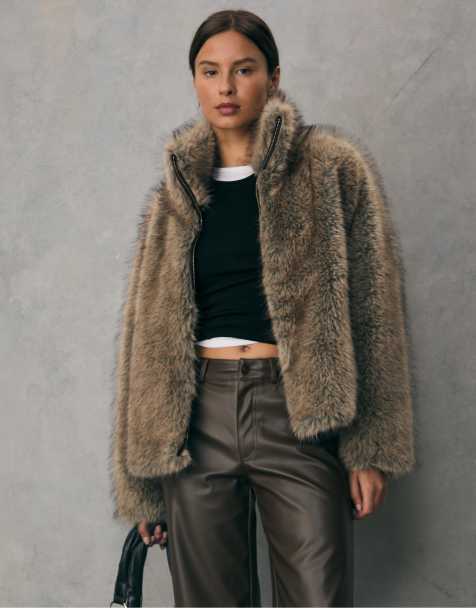 Stradivarius – Beige fuskpälsjacka med hög krage - view 1
