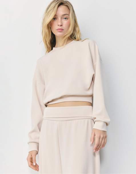 Stradivarius – Beige, mjuk sweatshirt med pingvinärmar - view 1