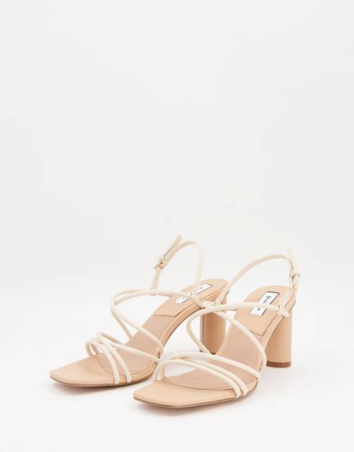 Stradivarius - Beige sandaler med hæl og stropper