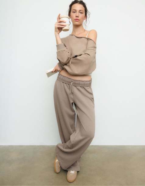 Stradivarius – Beige, tvättade mjukisbyxor med raka ben - view 1