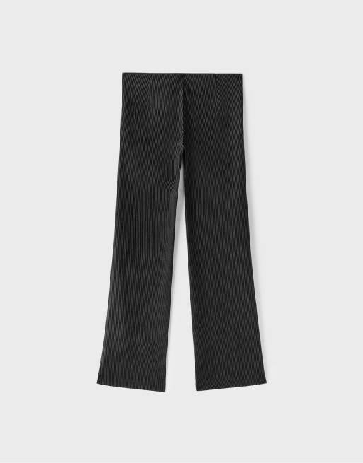 Stradivarius Bengaline Schlaghose in Schwarz, 7 von 7