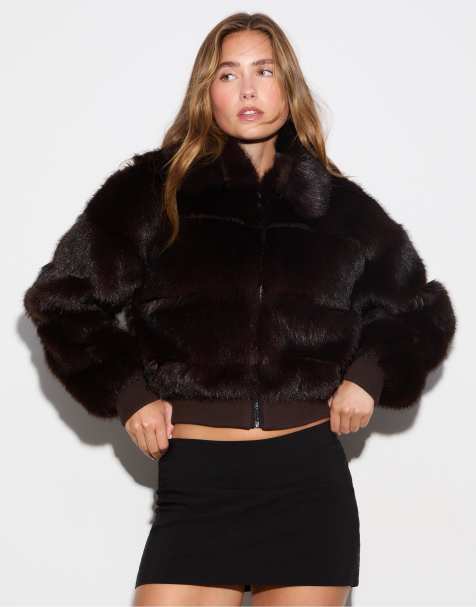 Stradivarius - Bengaline skort in zwart - view 1