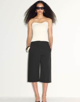 Stradivarius - Bermuda ample à taille croisée - Noir