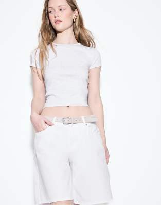 Bermuda en jean avec ceinture - Blanc 12