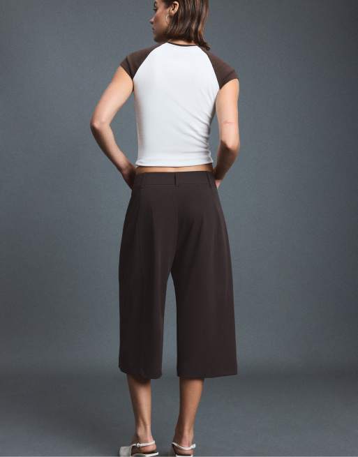 Stradivarius bermuda large à taille croisée marron, 3 de 7