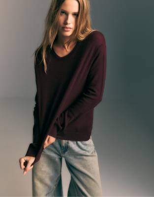 Stradivarius - Besonders weiches, strukturiertes Sweatshirt aus 100% Filz in Aubergine-Lila