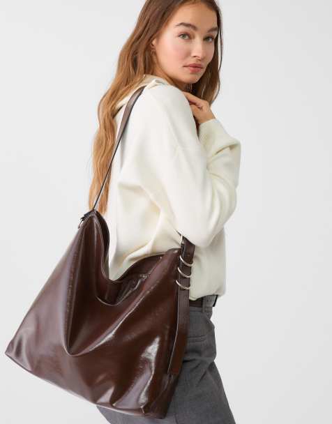 Stradivarius – Beuteltasche aus Kunstleder in Braun - view 1