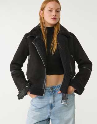 Stradivarius - Bikerjacke aus Wildlederimitat in Schwarz