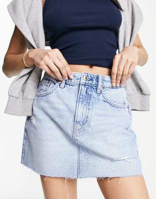 Stradivarius - Blå mininederdel i denim med flosset kant 