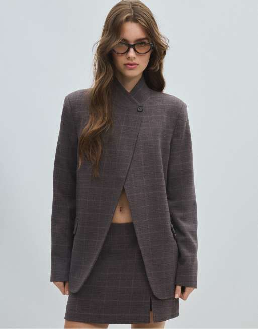 Stradivarius blazer ajusté asymétrique beige, 2 de 7