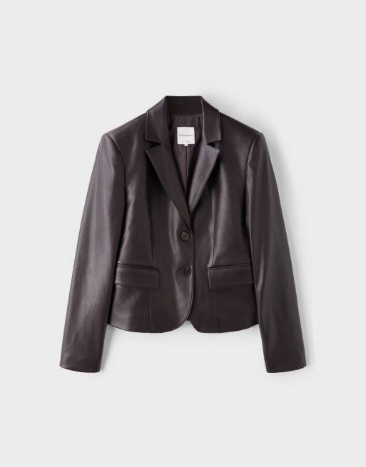 Stradivarius blazer court ajusté effet cuir marron, 6 de 7