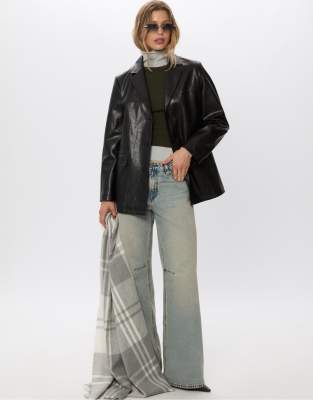 Stradivarius - Blazer en similicuir - Noir