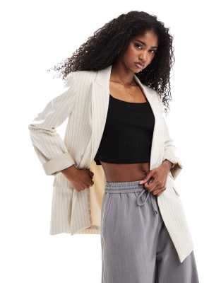 Stradivarius - Blazer in Beige mit Nadelstreifen-Neutral