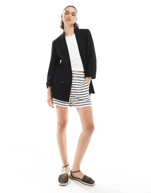 Stradivarius – Blazer in schwarzer Leinenoptik, 2 von 4