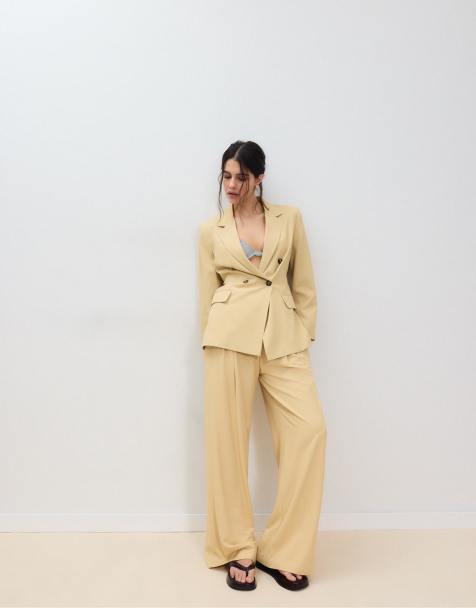 Stradivarius - Blazer met riem in pastelgeel - view 1