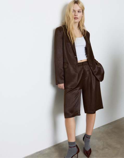 Stradivarius - Blazer van satijn in bruin - view 1