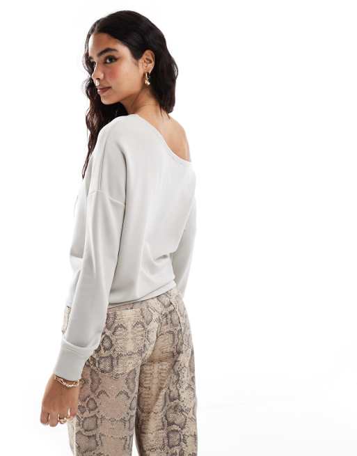 Stradivarius - Blød sweatshirt med offshoulder-snit i grå, 4 af 4