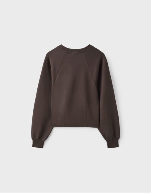 Stradivarius blød sweatshirt med tætsiddende talje i brun, 7 af 7