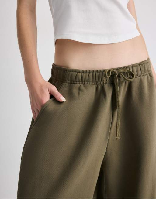 Stradivarius bløde joggingbukser med snørestopper i khaki, 4 af 7