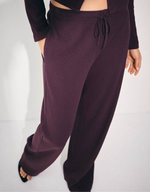 Stradivarius bløde ribstrikkede bukser i aubergine, 4 af 7