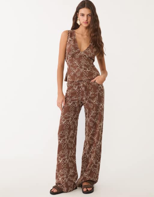 Stradivarius blend top with linen in brown, 3 of 4