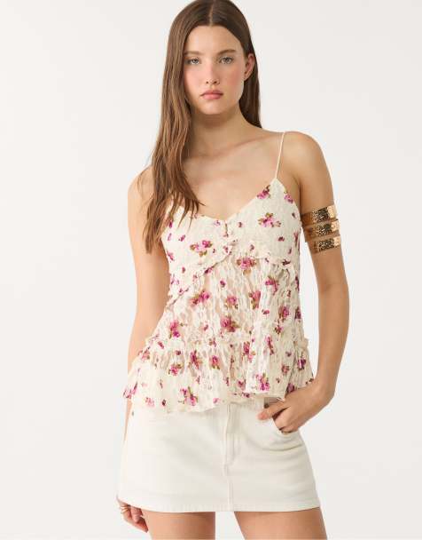 Stradivarius - Blonde - Top in pizzo color vaniglia con spalline sottili - view 1