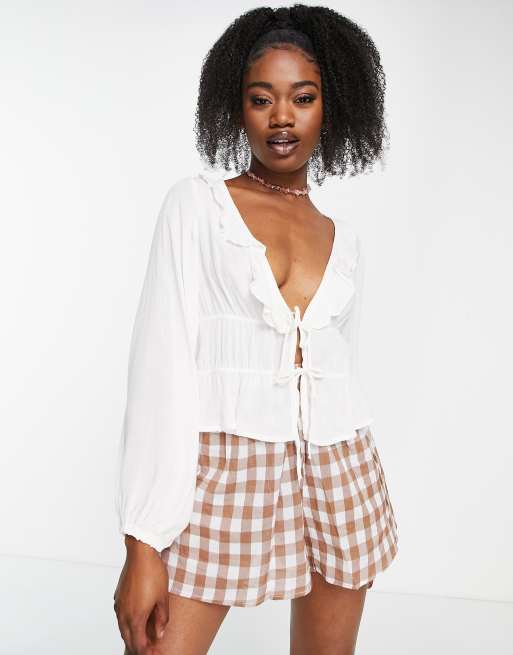 Stradivarius - Blouse van kreukelstof met ruches in wit