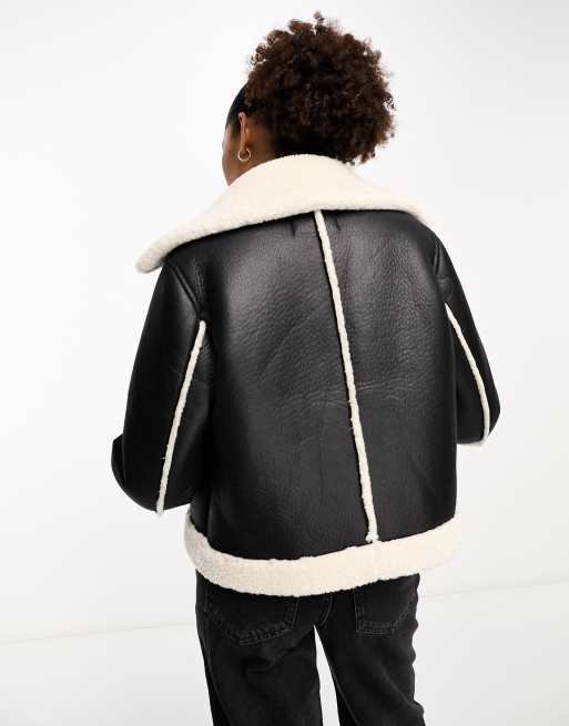 Stradivarius - Blouson aviateur croisé avec imitation peau de mouton contrastante - Noir , 3 de 4