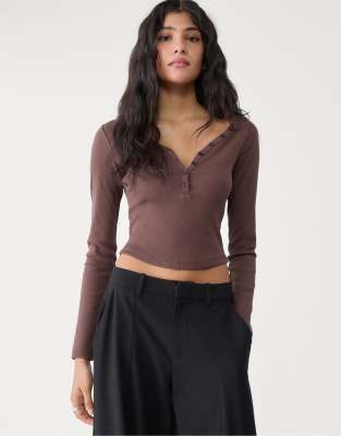 Stradivarius - Bluse in Braun mit Knopfleiste-Brown