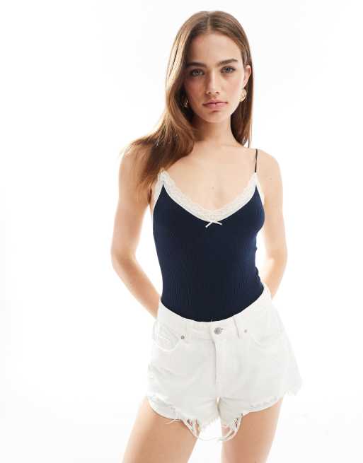 Stradivarius - Body blu navy con dettaglio in pizzo