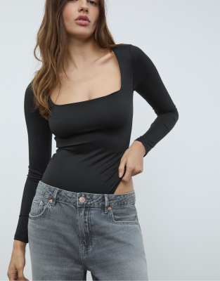 Stradivarius - Body en polyamide à encolure carrée - Noir | ASOS