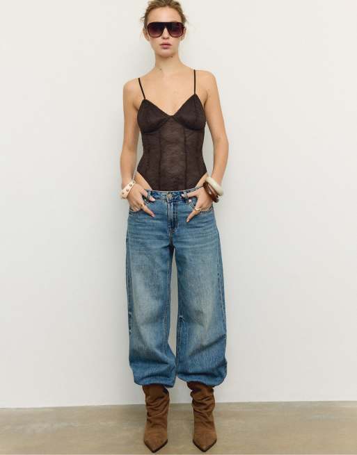 Stradivarius – Body in Braun mit Trägern aus Spitze, 2 von 4