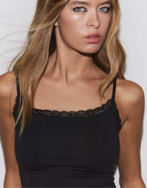 Stradivarius - Body met blond kanten detail in zwart, 2 van 4