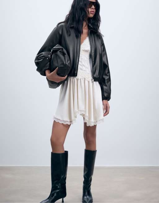 Stradivarius - Bomber trapuntato nero in pelle sintetica, 2 di 4