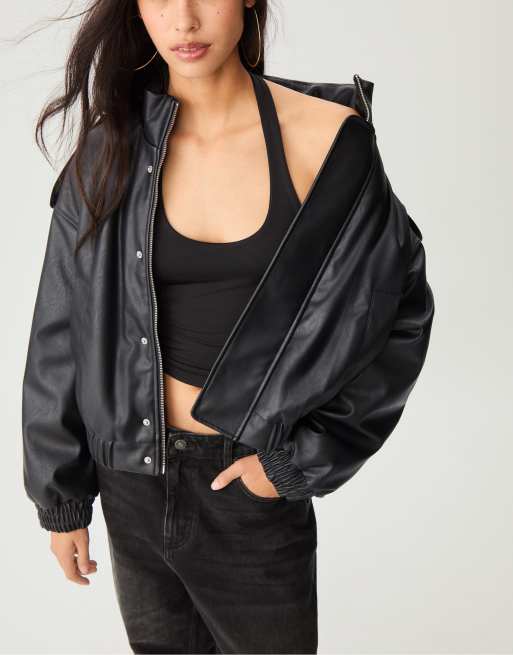 Stradivarius – Bomberjacke aus Kunstleder in Schwarz, 4 von 4