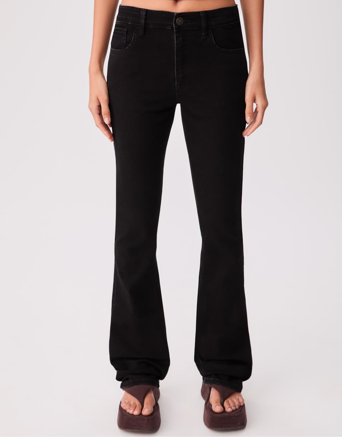 Stradivarius Bootcut jeans in black denim washed effect