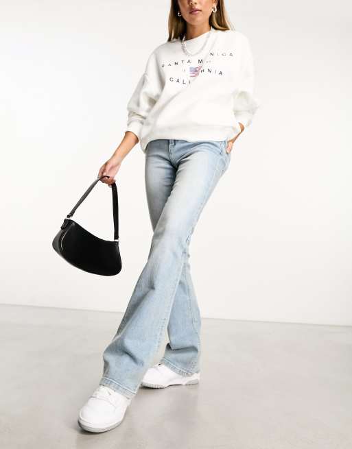 Stradivarius - Bootcut-jeans med lige ben i lys vask 