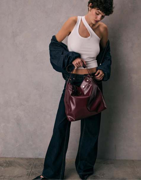 Stradivarius - Bordeaux bucket-taske med nitter - view 1