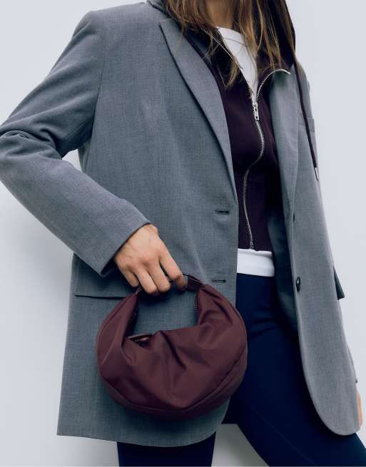 Stradivarius - Bordeauxrød crossbody-stoftaske med halvmåneform, 4 af 4