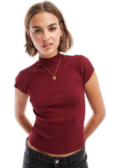 Stradivarius – Bordowy dzianinowy top z krótkim rękawem i golfem, 4 z 4