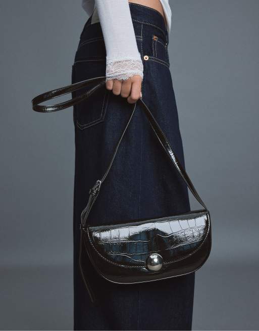 Stradivarius borsa a tracolla con fermaglio semisferico nero, 3 di 4