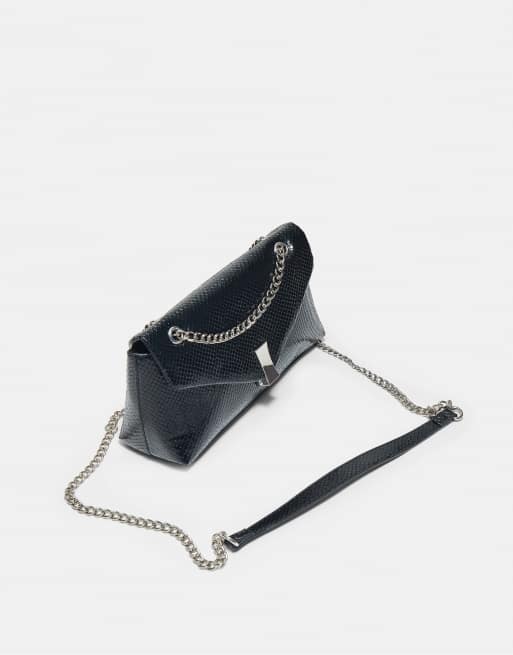 Stradivarius borsa a tracolla con stampa snakeskin nera, 3 di 4