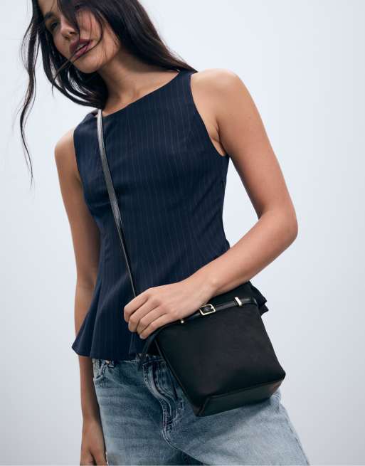 Stradivarius - Borsa a tracolla nera con cinturino